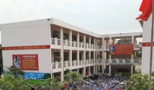 Một giáo viên bị đình chỉ vì có lời lẽ thiếu chuẩn mực